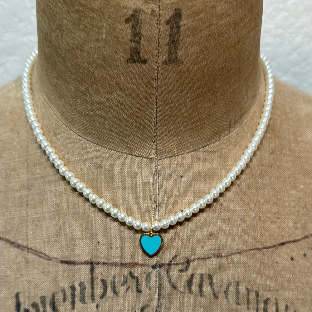 Bundle of 4‎ Gold Dipped Heart Pearl Black Turquoise Pink White Necklaces NWT - Picture 5 of 9